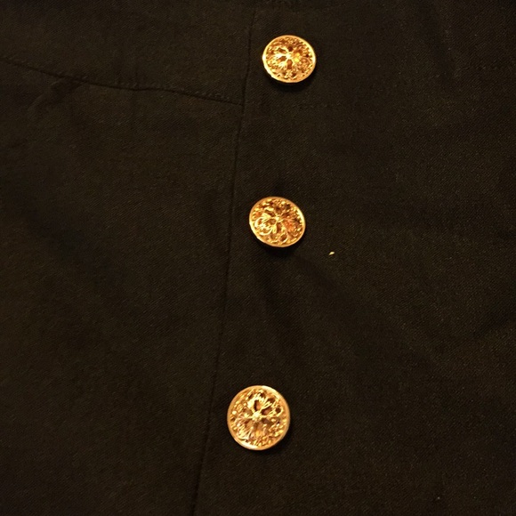 Black high waisted shorts - Picture 2 of 5